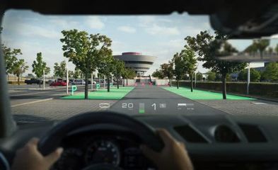 保時(shí)捷和現(xiàn)代投資WayRay開(kāi)發(fā)可定制的全息系統(tǒng)